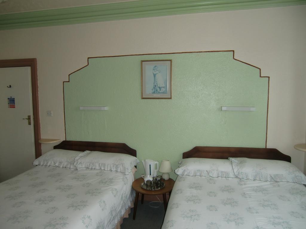 St Ives Hotel - Blackpool — Photos 3